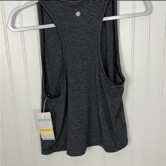 Zella Yoga and Studio Razorback Top. NWT. Color Black and Grey.  Size:  XXS. - Picture 2 of 2